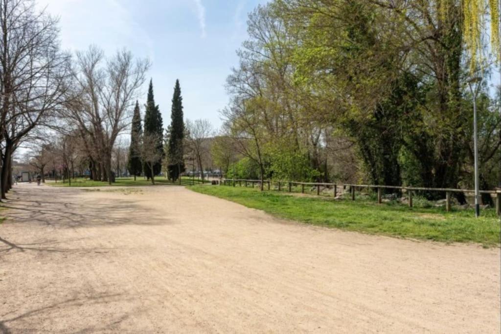 Acogedor Apartamento Cerca Del Casco Antiguo Girona Exterior foto
